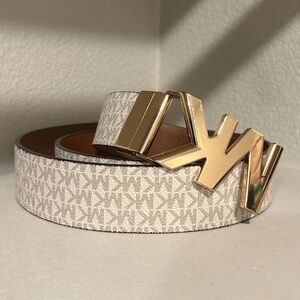 Michael Kors Signature Logo Vanilla Belt
